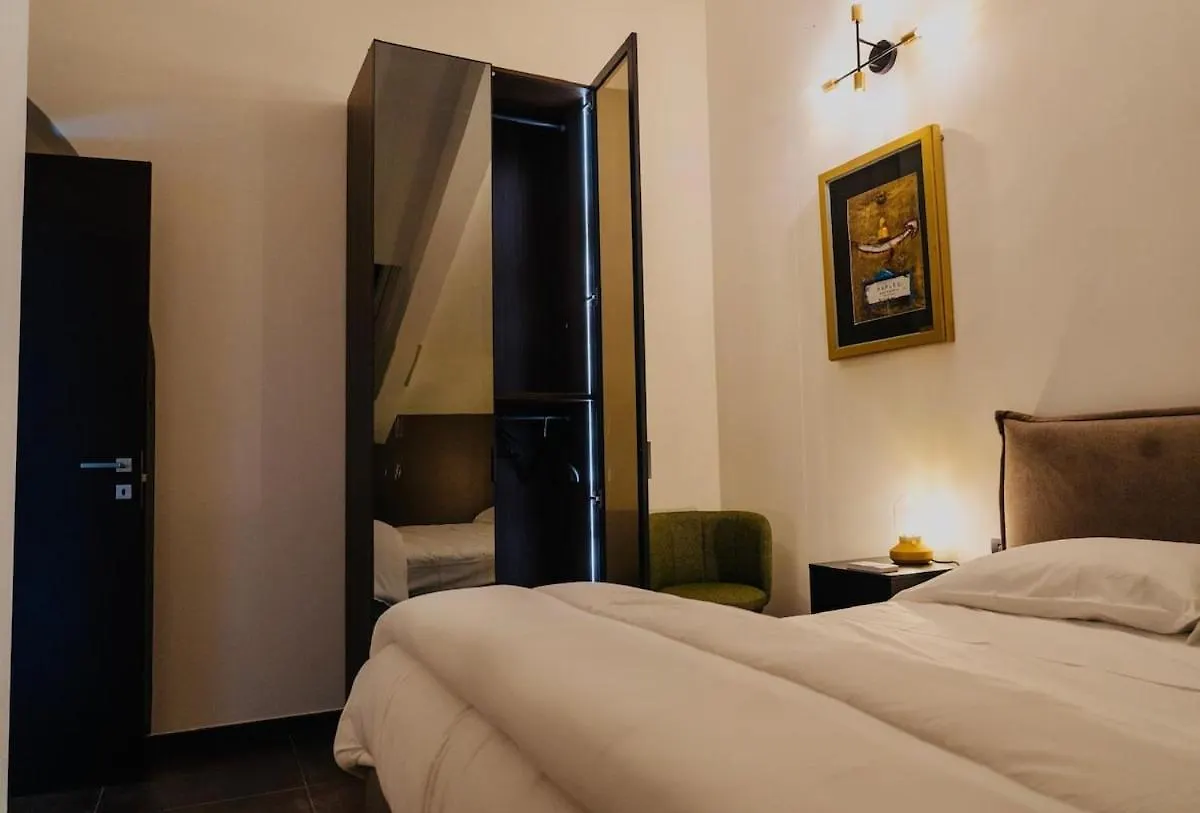 Reverie Exclusive Apartment Naples Italy
