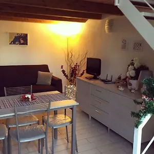 Apartment Vertecoeli, Naples